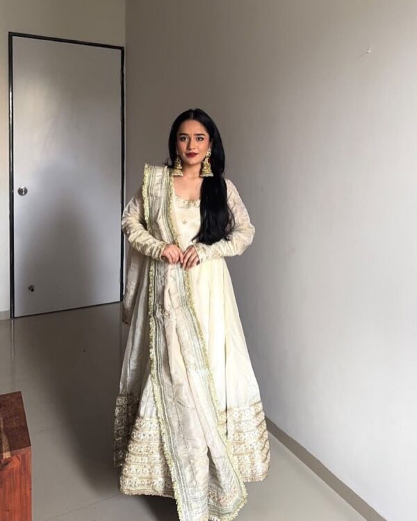 Off White Color Chinon Fabric Thread With Sequence Work Suit