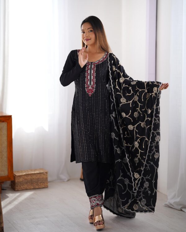 Black Color Chinon Silk Fabric Thread With Sequence Work Suit