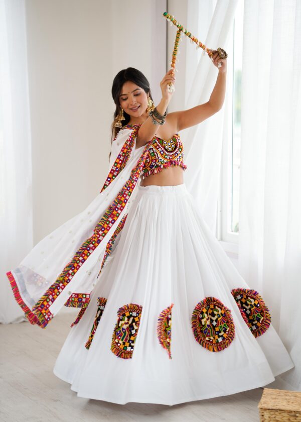 White Color Heavy Rayon Fabric Gamthi Thread With Mirror Work Navratri Lehenga