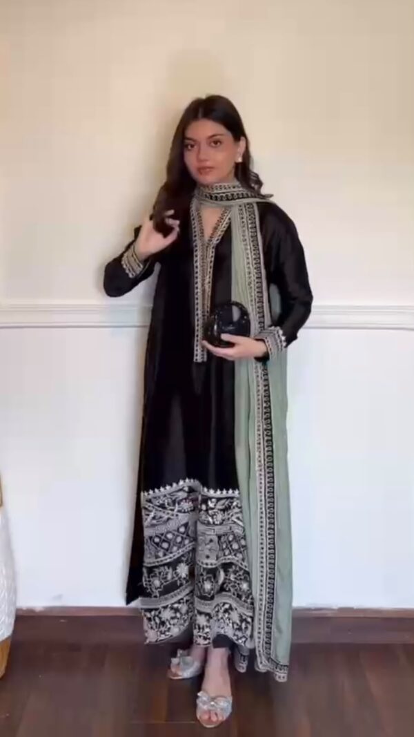 Black Color Glass Fabric Thread Work Suit